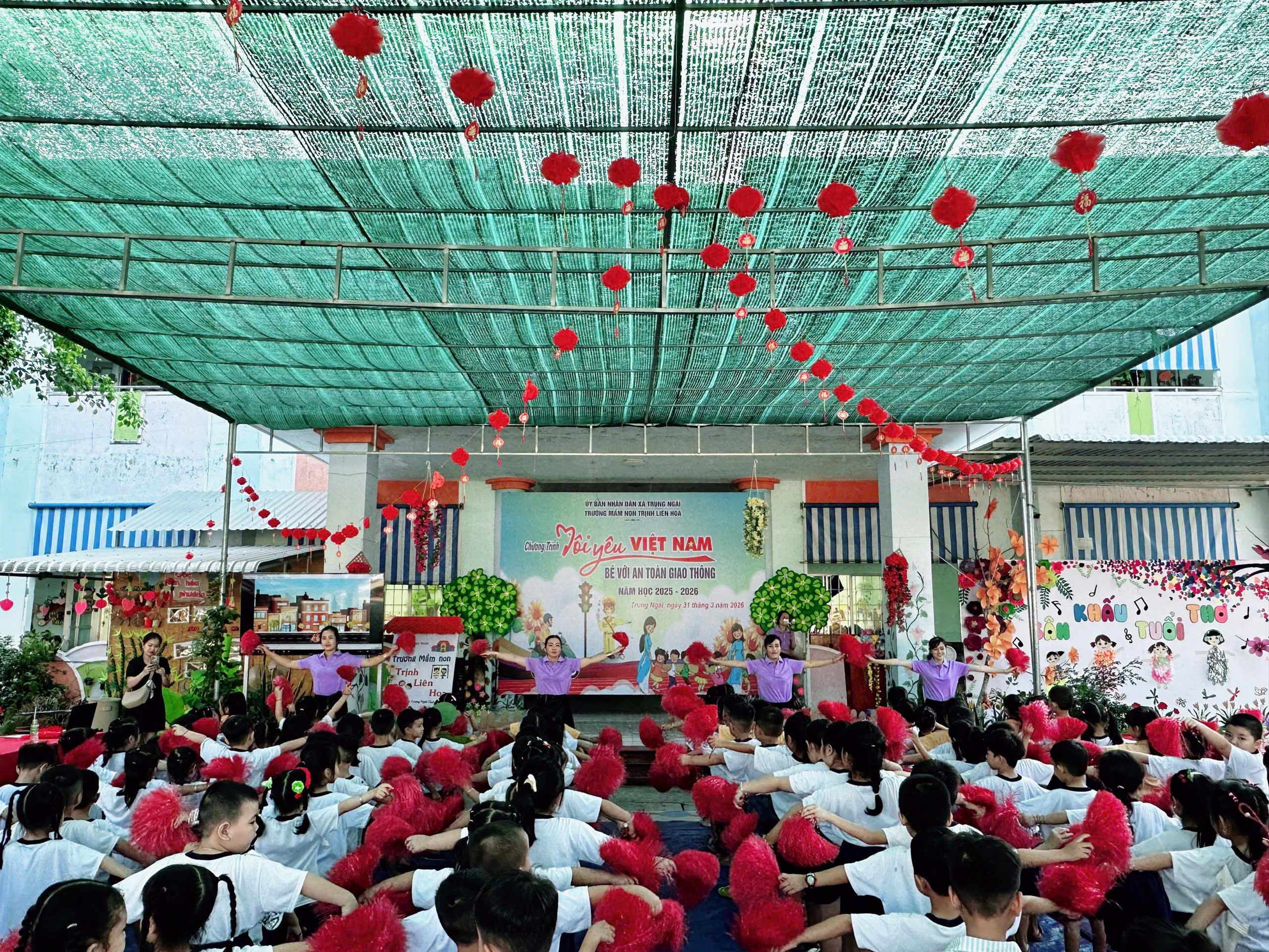 Trường Mầm non Trịnh Liên Hoa tổ chức thành công Chương trình “Tôi yêu Việt Nam” năm học 2025–2026